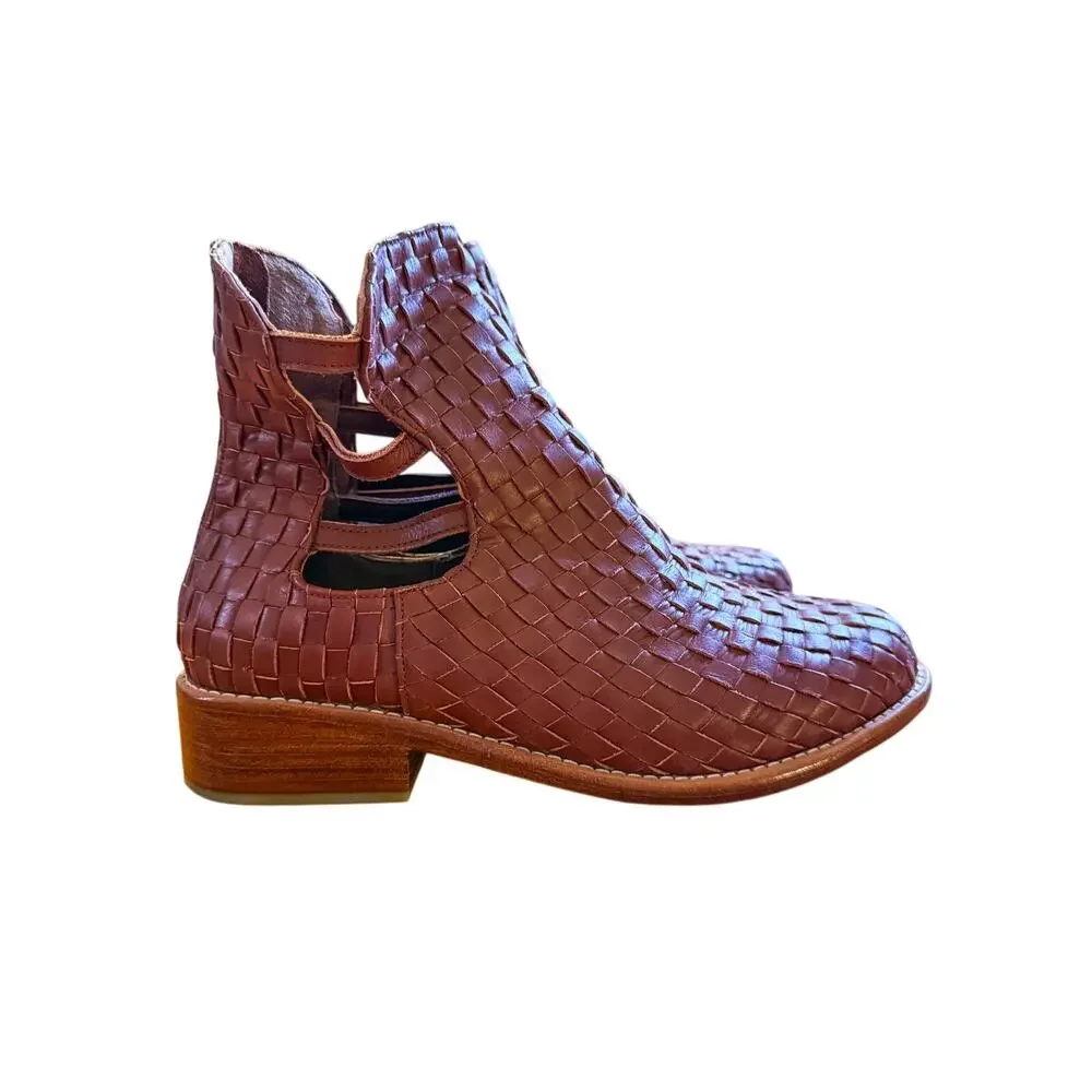 Elf Hand Made Women's Boots Size 8.5